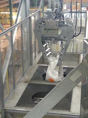 big-bag unloading station ▻ vacuum conveyor system