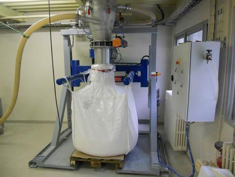 FlowMatic® transport system used to fill a big bag.