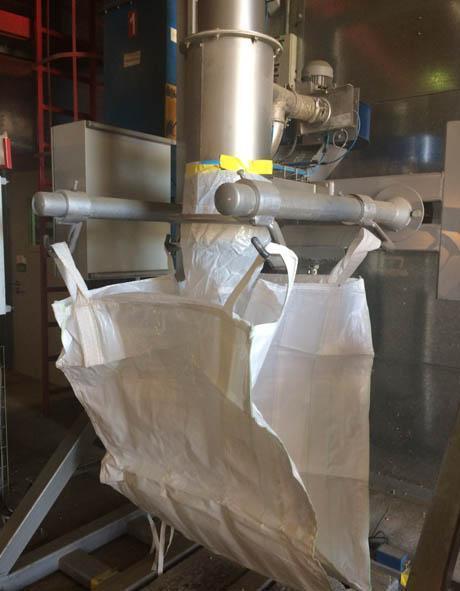 Powder processing system using a FlowMatic® 02 bulk bag filling system.