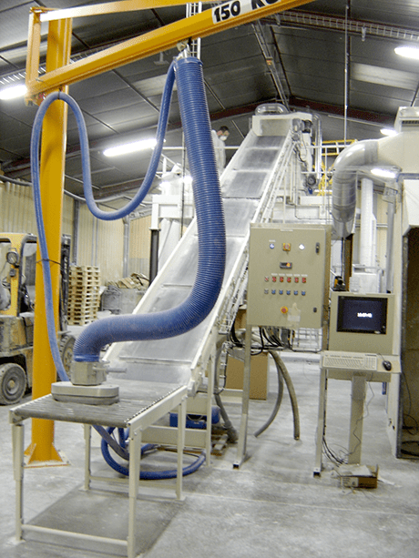 vacuum sack loading conveyor feeding